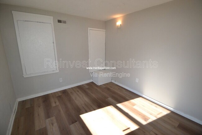 Building Photo - 1788 Carll St