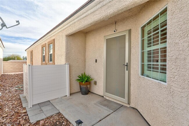 Building Photo - 10384 Melon Cactus St