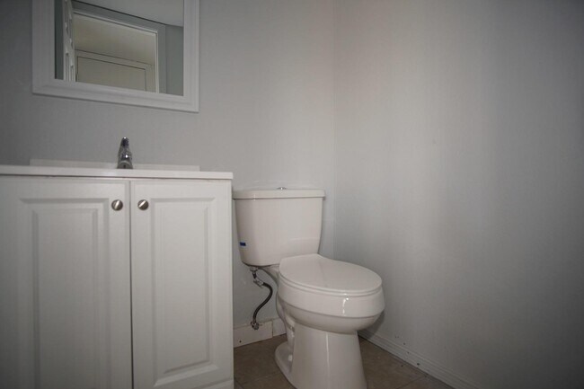 Building Photo - 2509 Red Sails Dr