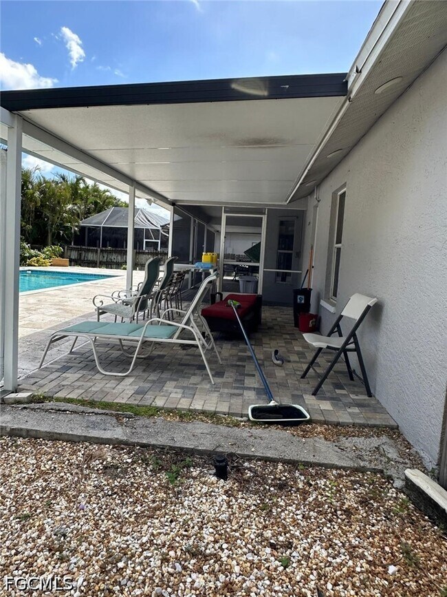 Foto del edificio - 3933 SW 25th Pl