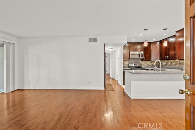 Foto del edificio - 5700 Etiwanda Ave