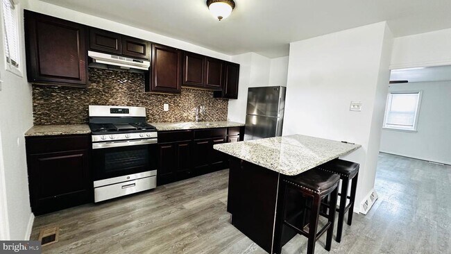 Foto del edificio - 1549 S 8th St