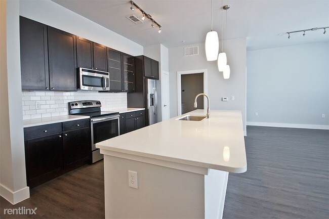 Building Photo - 3501 San Jacinto St