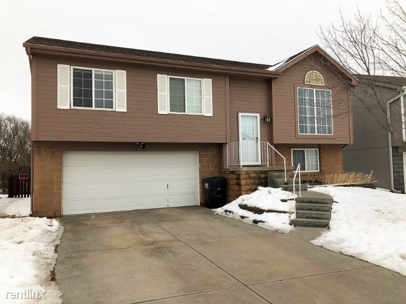 Primary Photo - 3 br, 2 bath House - 4131 N 169th St