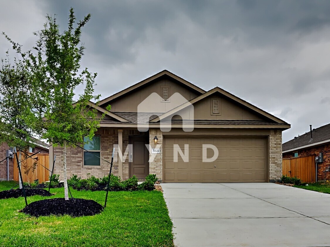 Primary Photo - 21645 Balzola Ln