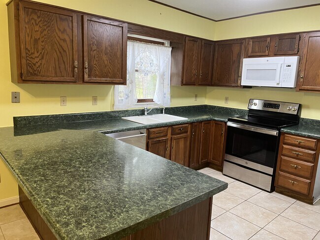 Foto del edificio - 1137 Alexander Rd