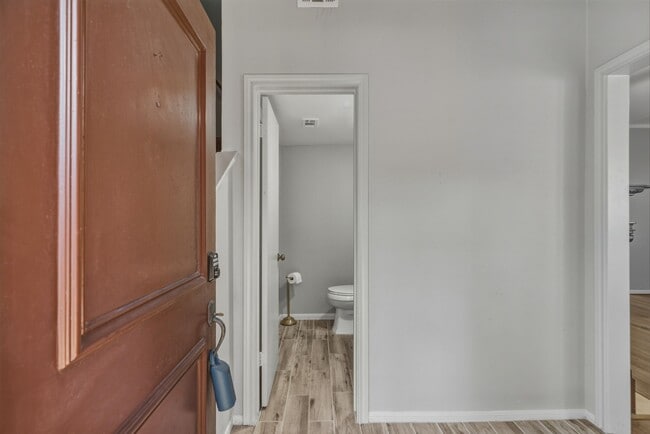 Building Photo - 11711 Memorial Dr