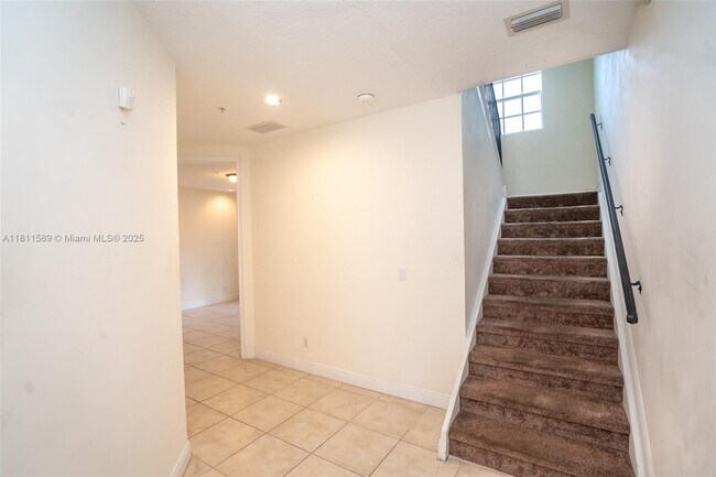 Foto del edificio - 2685 NE 9th Ave