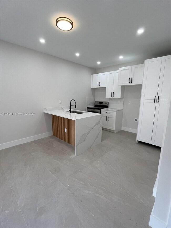 Foto del edificio - 12331 SW 220th St