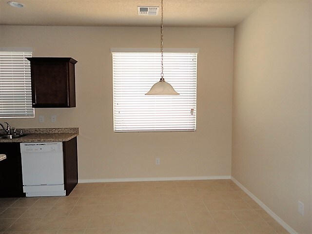 Building Photo - 2708 Moon Shadow Drive NE