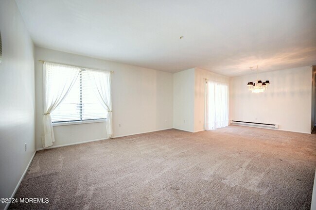 Building Photo - 59 Amberly Dr