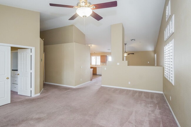 Building Photo - 245 Amber Light Ct