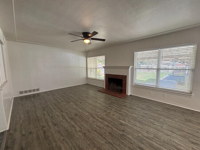 Foto del edificio - 816 W Fedora Ave