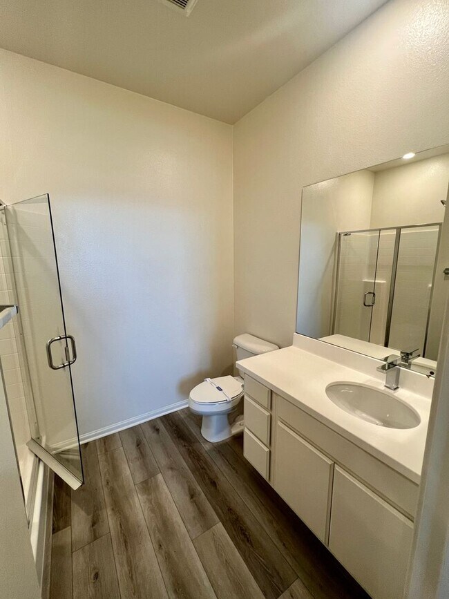 Building Photo - 3bd 3.5ba Townhouse in Otay Ranch - Large ...