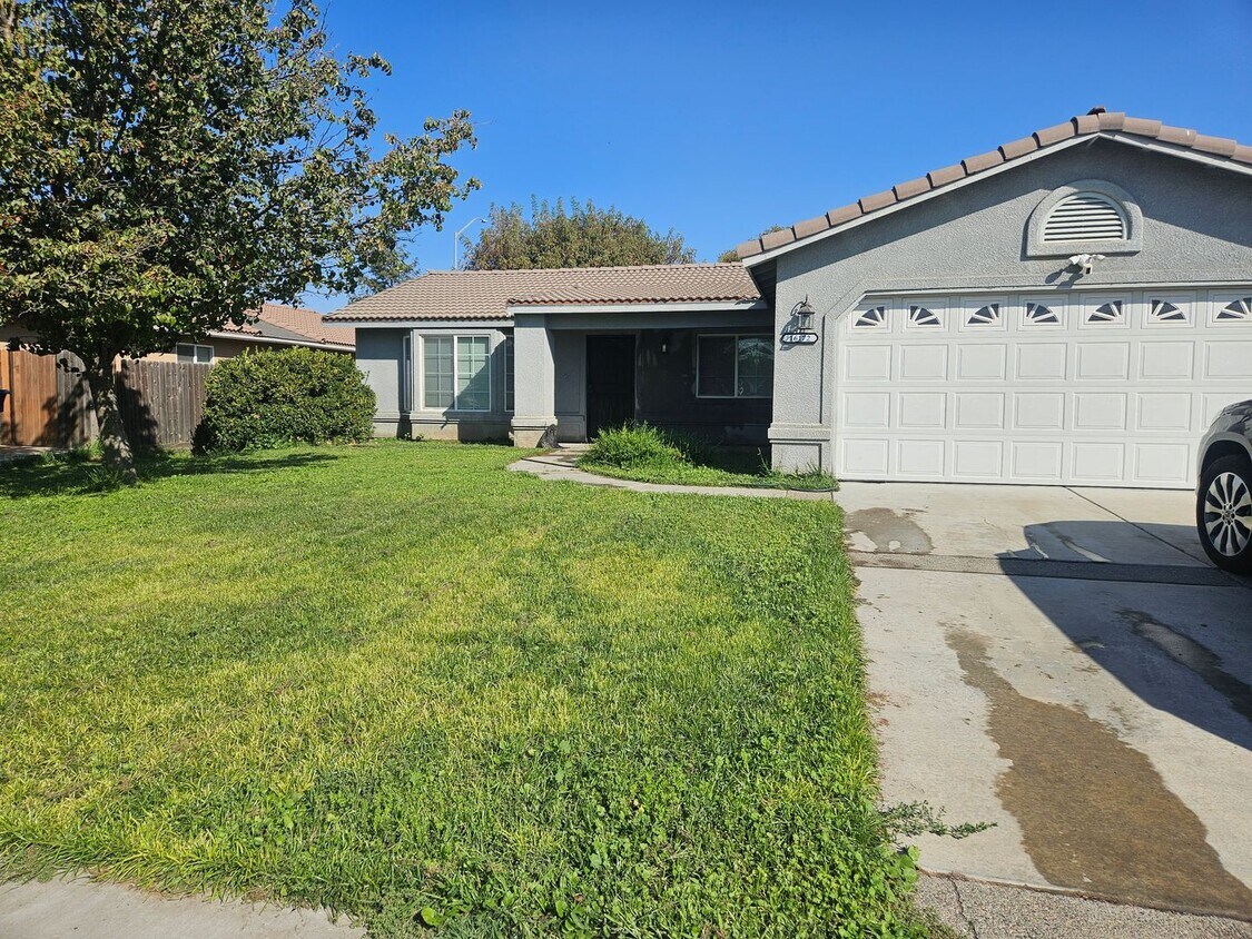 16172 W Botelho Ave, Kerman, CA 93630 House Rental in Kerman, CA