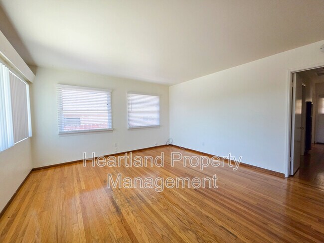 Foto del edificio - 2656 Grange St