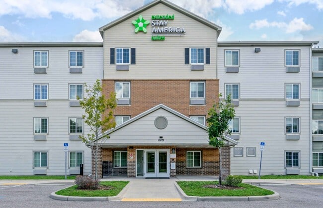 Building Photo - Furnished Studio-Clearwater