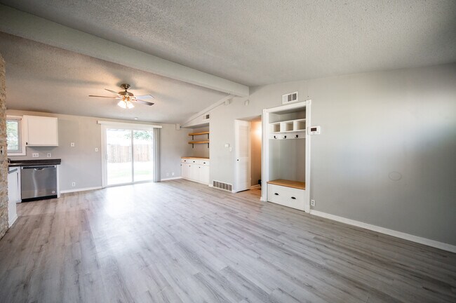 Foto del edificio - 4620 47th St