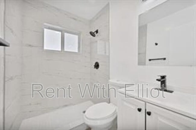 Photo - 238 SW 7th St Townhome