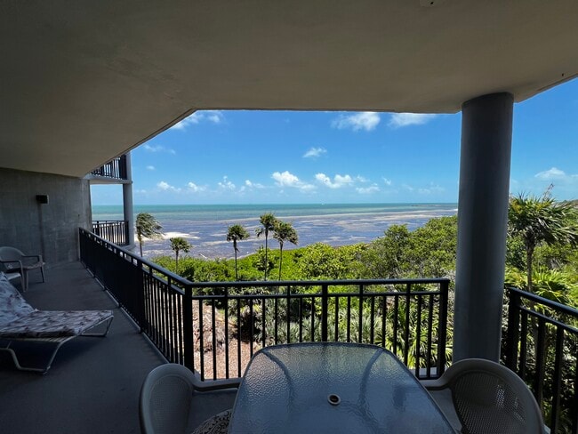 paradise - 1800 Atlantic Blvd