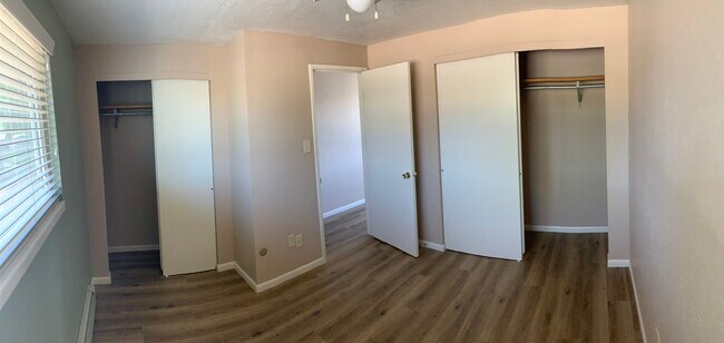 Bedroom - 411 N Locke Ave