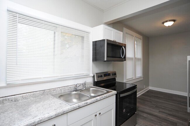 Building Photo - 46 N Ritter Ave
