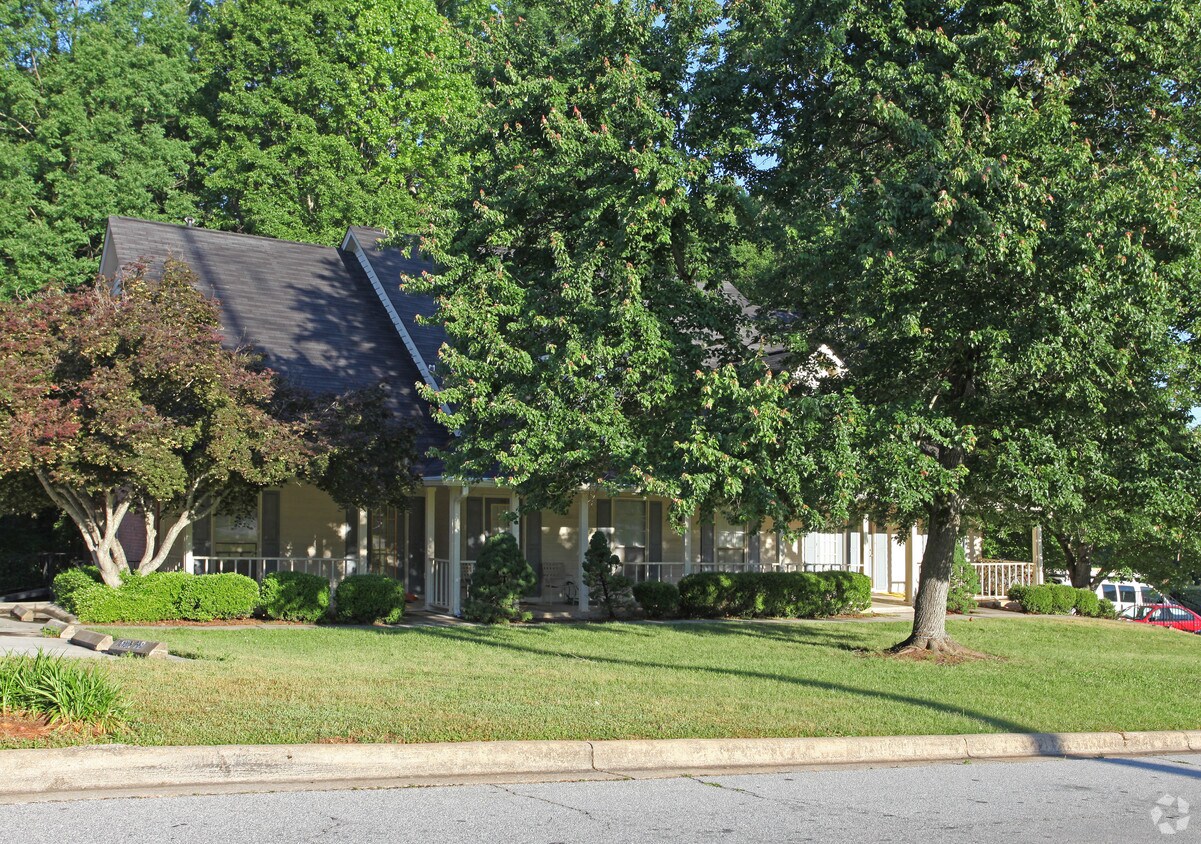 Building Photo - 846 Park Pl