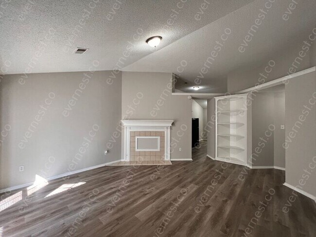 Building Photo - 7594 Iris Dr