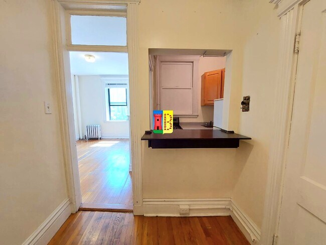 ¡Hermoso estudio justo en Boylston Street! - 1111 Boylston St