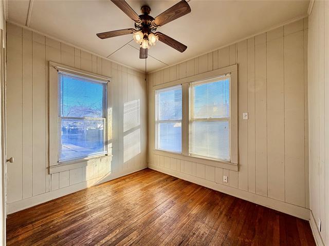 Building Photo - 1006 Gregg St