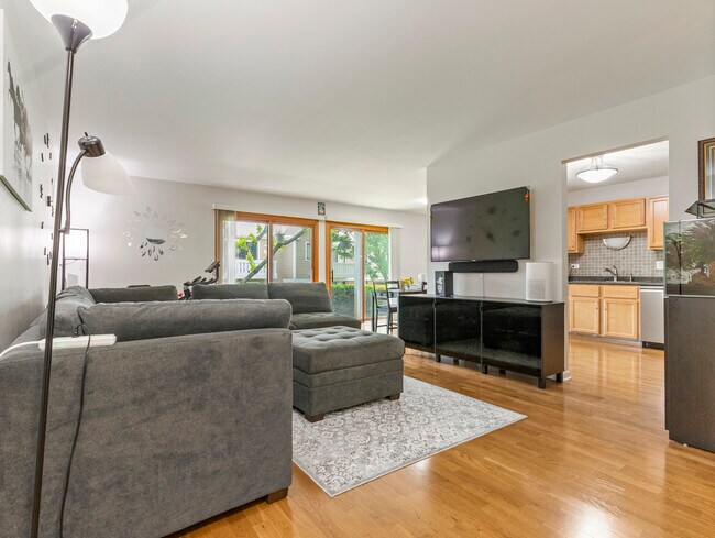 Foto del edificio - 367 Thornhill Ct