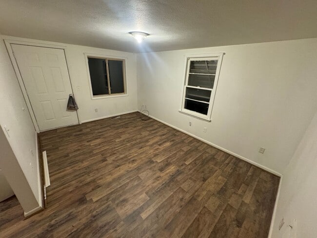 Building Photo - 2 Bedroom / 2 Bathroom house in Peoria wit...