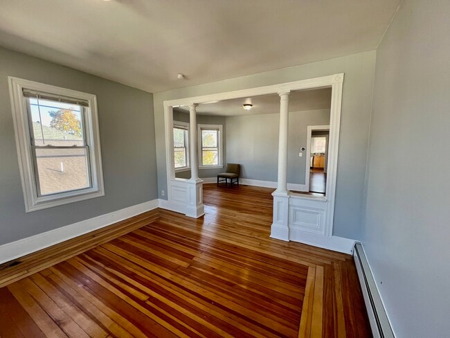 Building Photo - 31 Holman St