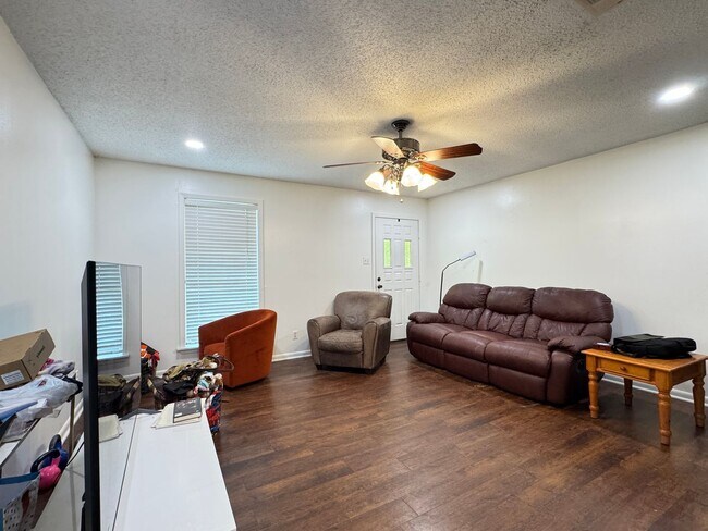 Foto del edificio - 3 Bed, 2 Bath Home in Ruston