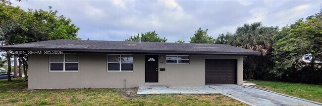 Building Photo - 1642 44th St