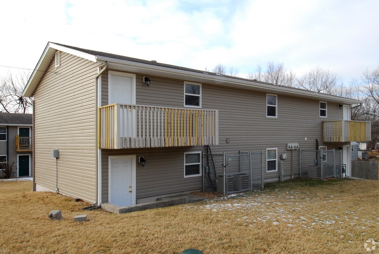 505 SW Mission Rd, Lees Summit, MO 64063 Apartments in Lees Summit