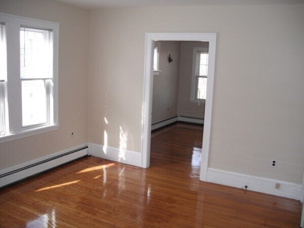Building Photo - 325 Savin Hill Ave