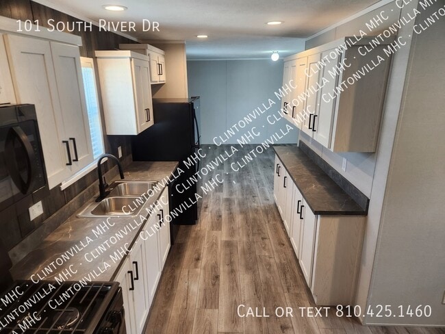 Foto del edificio - 101 S River Dr