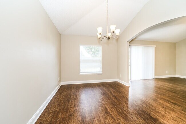 Foto del edificio - 2631 Creek Ridge Dr