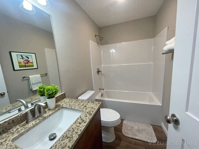 Foto del edificio - 5 Kimberling Blvd