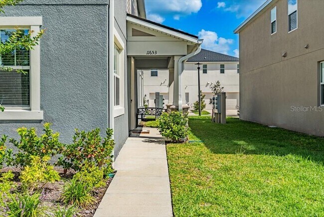 Foto del edificio - 11653 Straits Wy