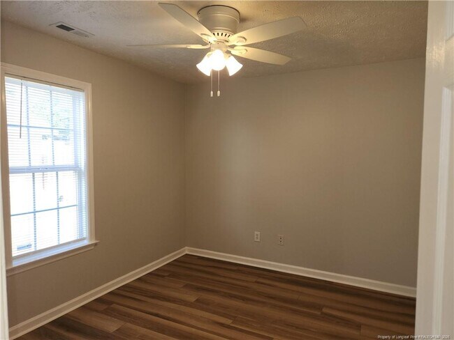 Building Photo - 2527 Cameron Woods Ln