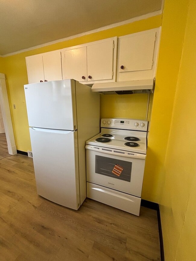 Building Photo - cla1285