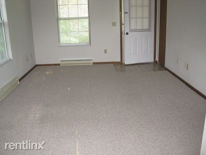 Building Photo - 741 Hickory Ct