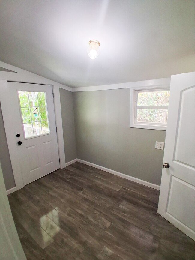 Foto del edificio - Inviting 2-Bedroom, 1-Bath Home in a Prime...