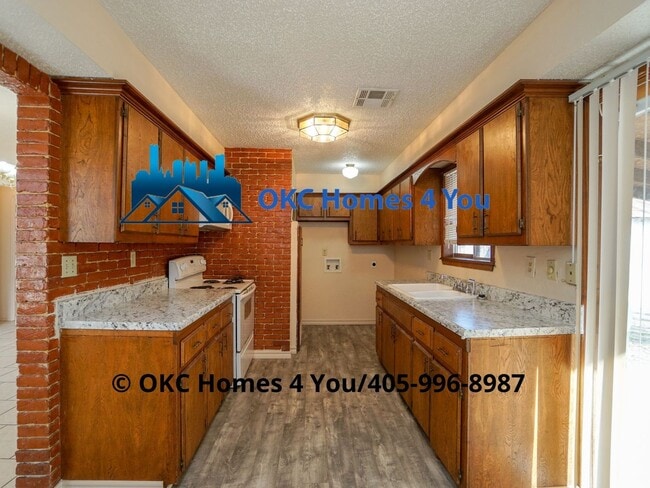 Photo - 2 Bed, 1 Bath Near Plaza & Midtown Areas House