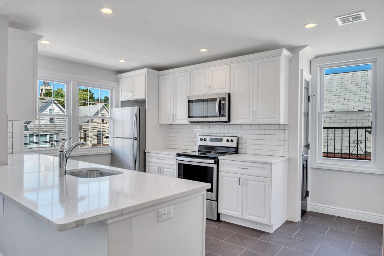 Foto principal - 52 Belmont Ave