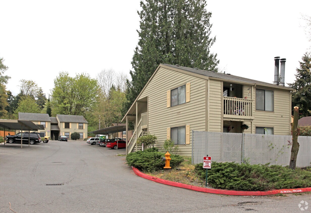 Building Photo - Colonial Commons Apartments