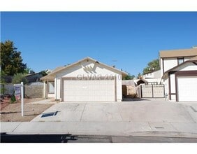Building Photo - 1300 Wintergreen Dr