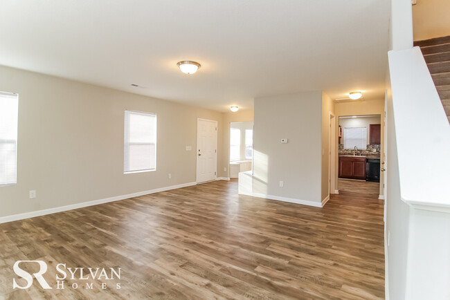 Foto del edificio - Gorgeous 3-bedroom & 2.5-bathroom townhome.